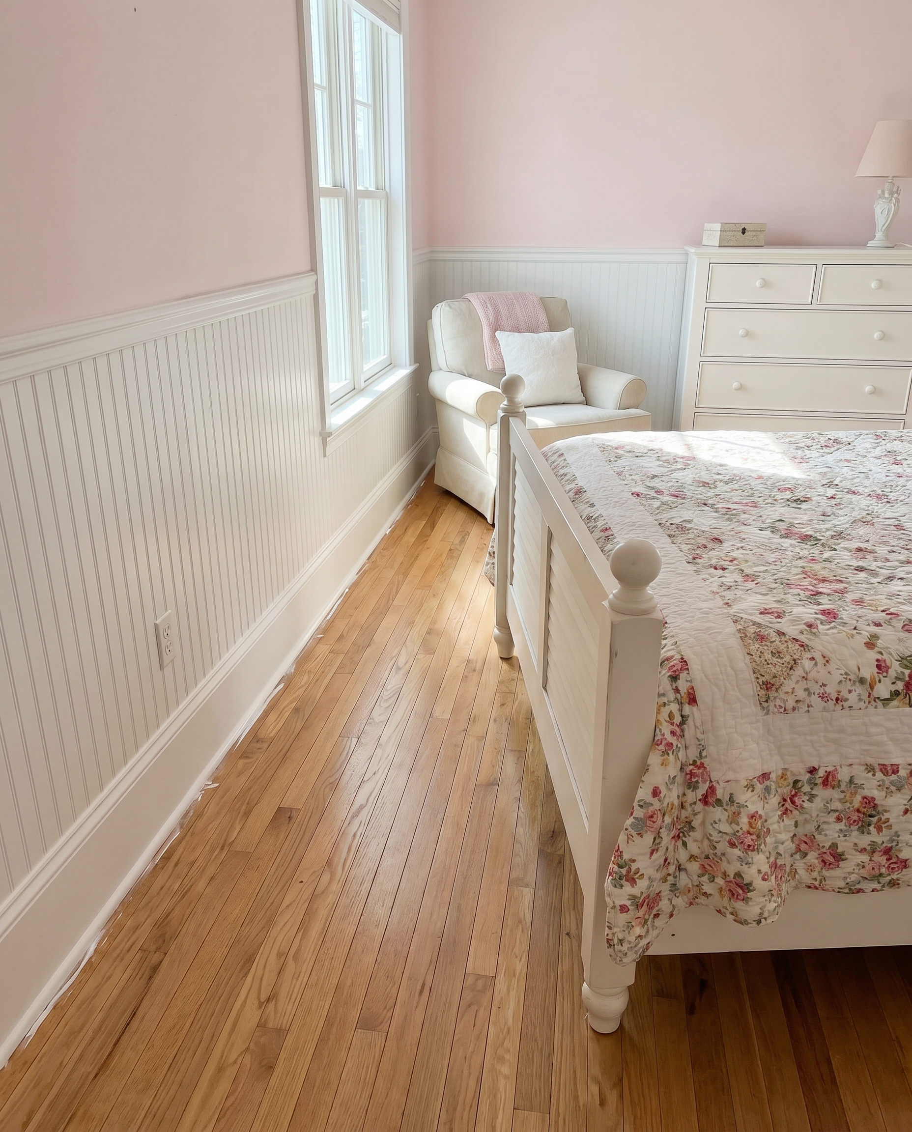 AI Design for Create a picture of a room in the American style, painted in white and pink, fully furnished and with silicone caulking underneath.