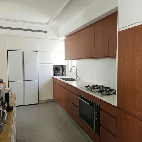 AI Design for Remove the window that was added in that area; it should be a solid wall only.
• Delete all items and accessories currently placed on the countertop.
• Replace the electric cooktop with a stainless steel gas cooktop. The size should remain the same: 90 cm wide.
• Replace the sink with a 90 cm wide stainless steel sink.
• The faucet should be countertop-mounted (installed on the countertop, not on the wall).