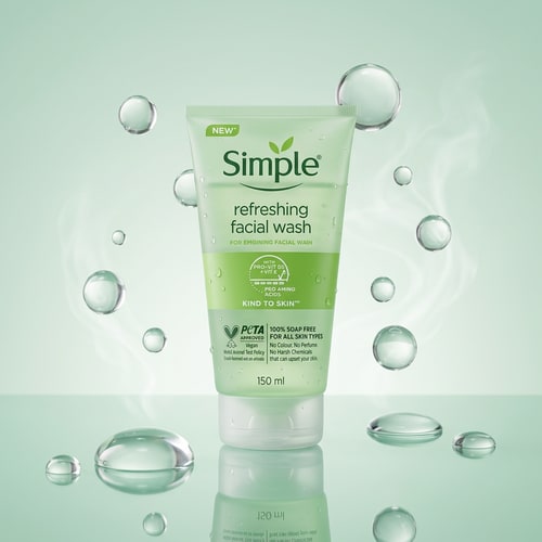 AI Design for Simple Refreshing Facial Wash standing upright on a glossy reflective surface with large floating water droplets around it, soft mint green gradient background, fresh hydration theme, smooth reflections, minimal shadows, premium skincare advertisement style, ultra-realistic water textures, clean modern aesthetic