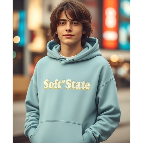 AI Design for Créame un diseño de ropa de adolescente chico q ponga Soft°State y que sea una sudadera