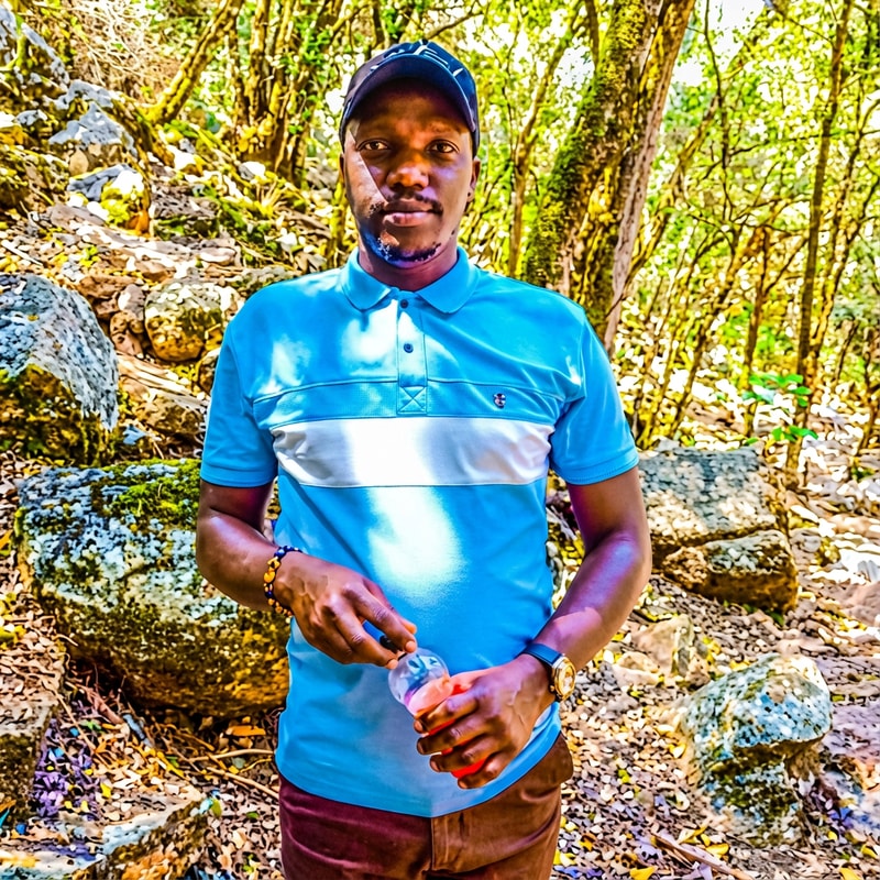 Make this pic very very clear and add some weight to look medium fat. Not much