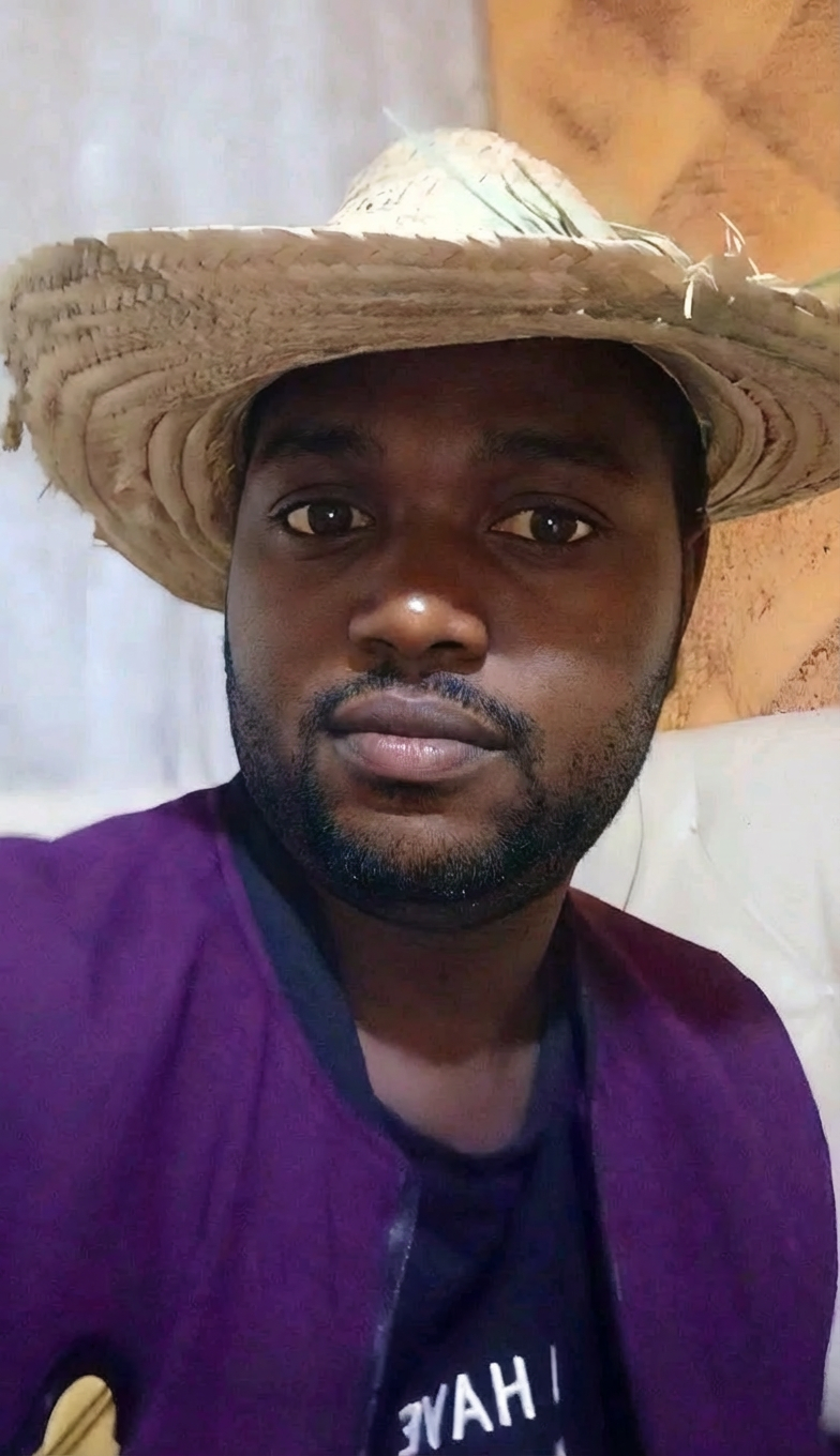 Maintain initial filter of the pic and ensure I look fat.. reduce the beards not too much.